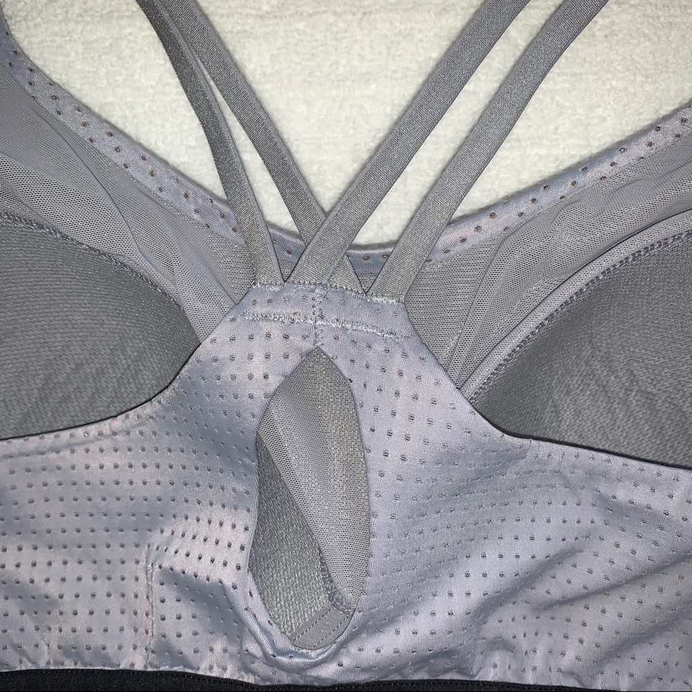 Victoria Mesh Lightweight Sport Bra - Picture 4 of 6